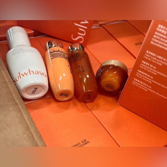 2024 Sulwhasoo Ginseng Daily Rejuvenating Kit (4 Items). Newest version - Picture 2 of 7